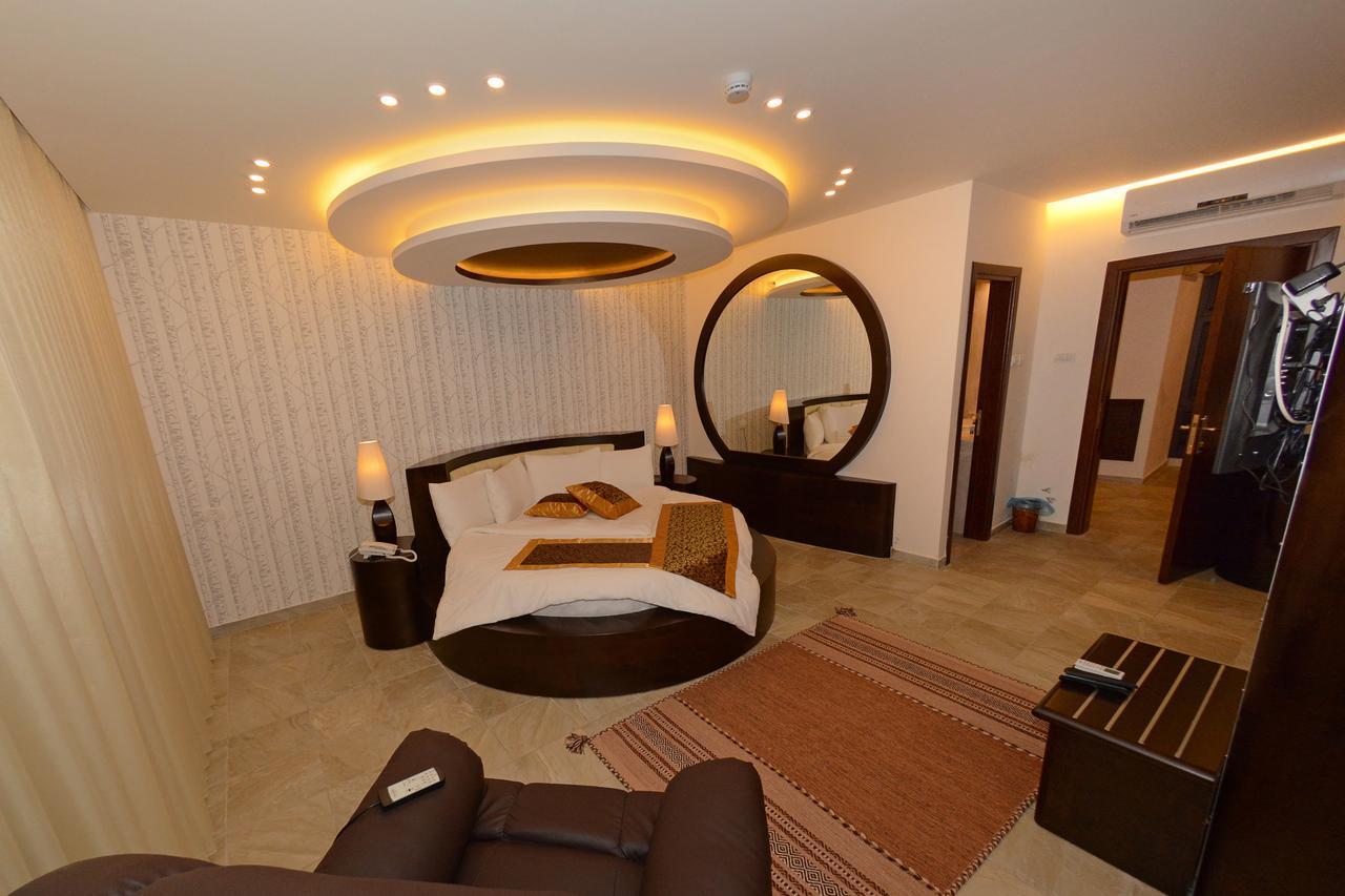 Royal Suites Nablus Exterior photo