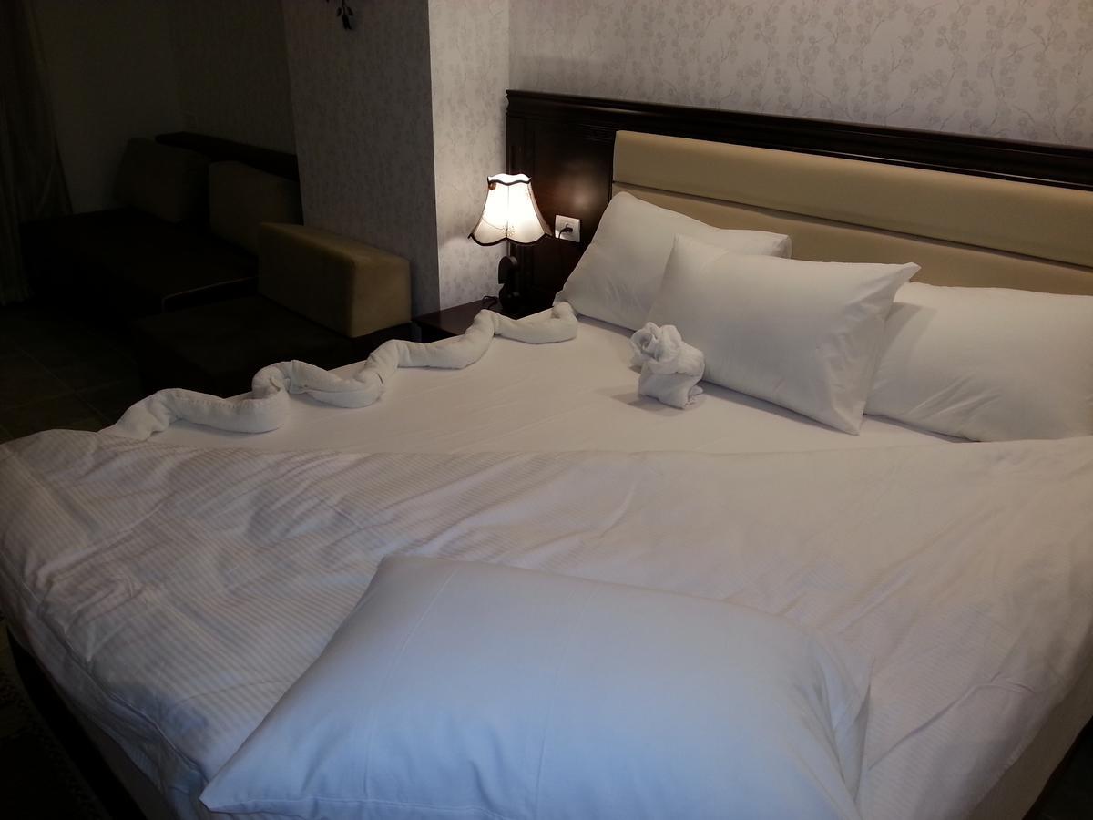 Royal Suites Nablus Exterior photo