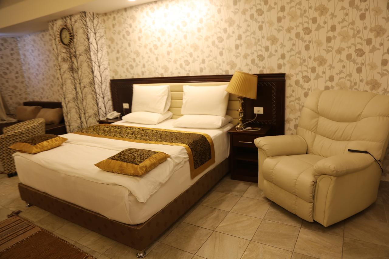 Royal Suites Nablus Exterior photo